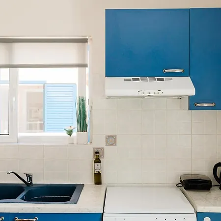 Alexandros Apartament *